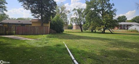 825 S 7th Street Forest City IA 50436