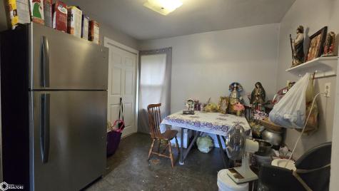 502 N Western Street Lake Mills IA 50450