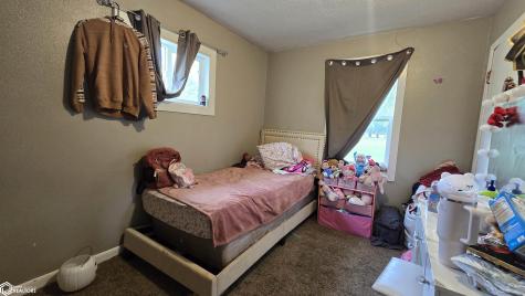 502 N Western Street Lake Mills IA 50450