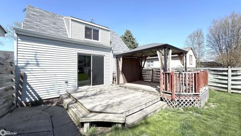 815 16th Street NE Mason City IA 50401