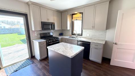 815 16th Street NE Mason City IA 50401