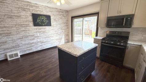 815 16th Street NE Mason City IA 50401