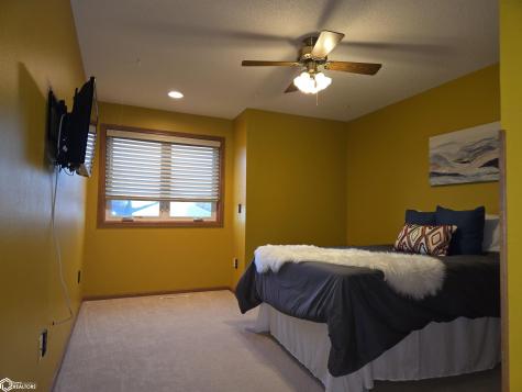 1110 15th Street SE Mason City IA 50401