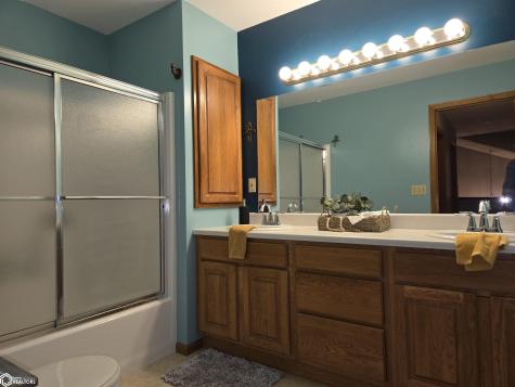 1110 15th Street SE Mason City IA 50401