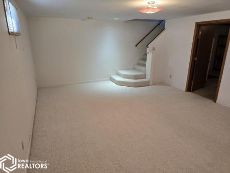 1973 S Carolina Avenue Mason City IA 50401-5309