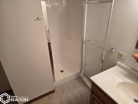 1973 S Carolina Avenue Mason City IA 50401-5309