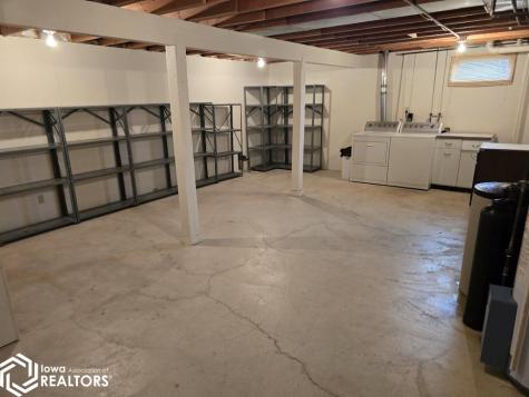 1973 S Carolina Avenue Mason City IA 50401-5309