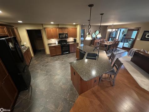 2189 Hancock Avenue Clarion IA 50525