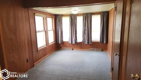 428 29th Street SW Mason City IA 50401