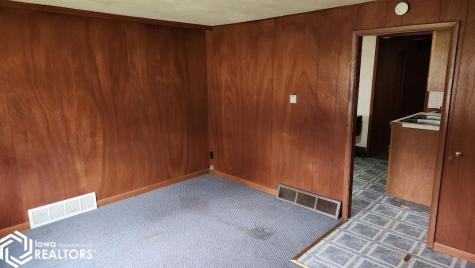 428 29th Street SW Mason City IA 50401