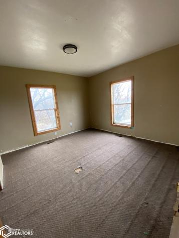 9213 160th Street Swaledale IA 50477