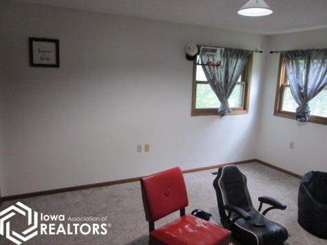 1269 Taylor Avenue Belmond IA 50421