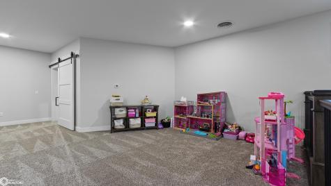 100 Coventry Court Clear Lake IA 50428