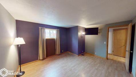 1026 Pleasant Street Forest City IA 50436