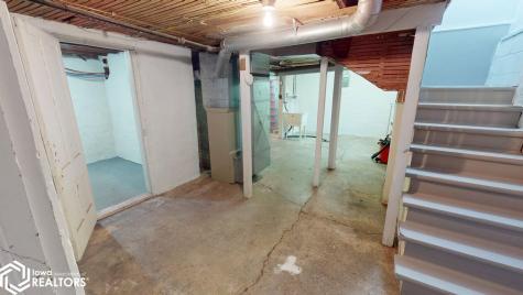 1026 Pleasant Street Forest City IA 50436
