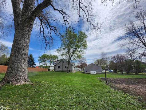 1026 Pleasant Street Forest City IA 50436