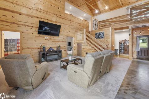 3495 Thrush Avenue Plymouth IA 50464
