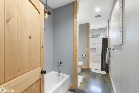 3495 Thrush Avenue Plymouth IA 50464