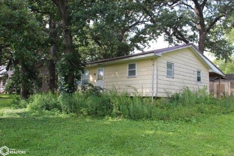 1205 Buddy Holly Place Clear Lake IA 50428