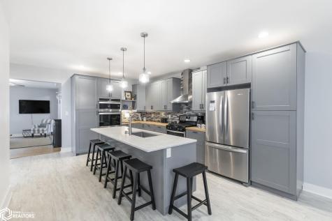 400 N 5th Street Clear Lake IA 50428