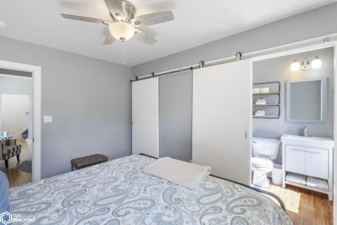 400 N 5th Street Clear Lake IA 50428