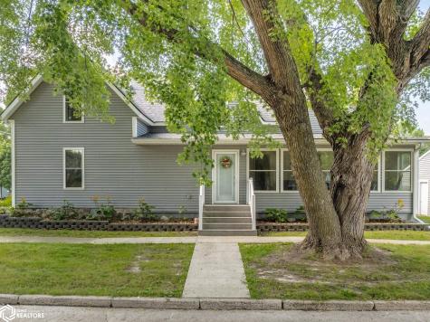 400 N 5th Street Clear Lake IA 50428
