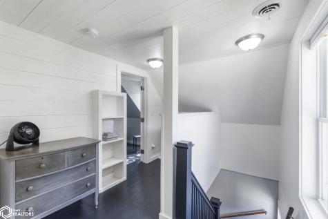 400 N 5th Street Clear Lake IA 50428