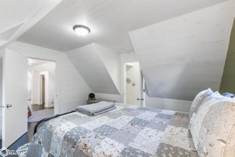 400 N 5th Street Clear Lake IA 50428