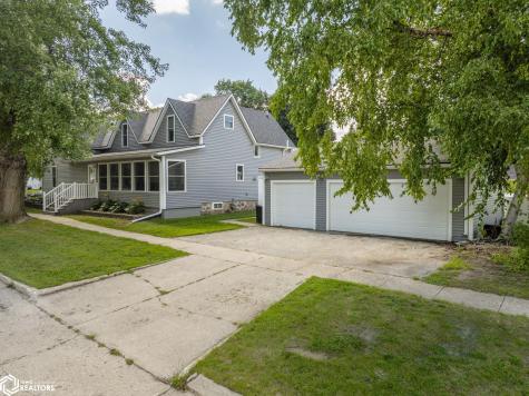400 N 5th Street Clear Lake IA 50428