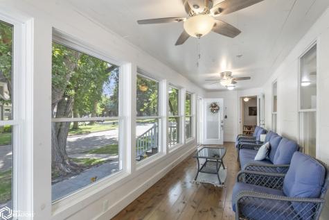 400 N 5th Street Clear Lake IA 50428