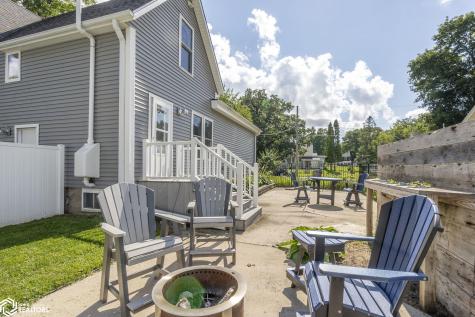 400 N 5th Street Clear Lake IA 50428