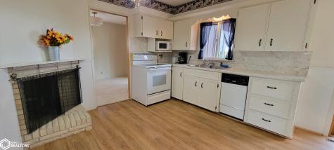 1318 Sunset Drive Hampton IA 50441