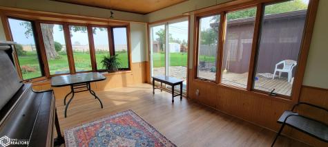 1318 Sunset Drive Hampton IA 50441