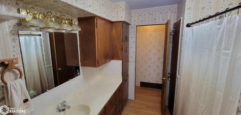 1318 Sunset Drive Hampton IA 50441