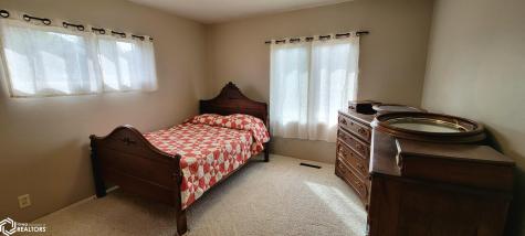 1318 Sunset Drive Hampton IA 50441