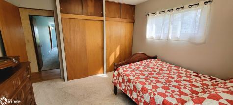 1318 Sunset Drive Hampton IA 50441