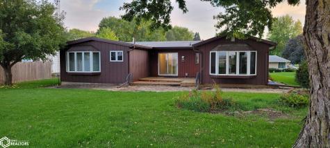 1318 Sunset Drive Hampton IA 50441