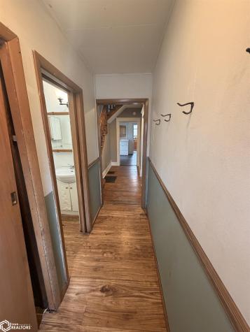 117 S Monroe Avenue Mason City IA 50401