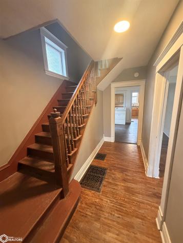 117 S Monroe Avenue Mason City IA 50401