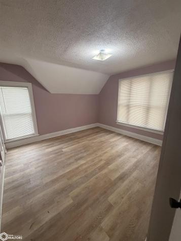 117 S Monroe Avenue Mason City IA 50401