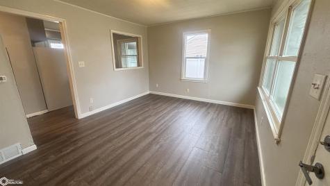 412 29th Street SW Mason City IA 50401