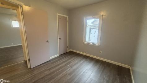 412 29th Street SW Mason City IA 50401