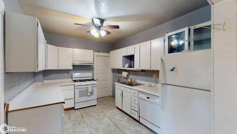 1523 N Monroe Avenue Mason City IA 50401
