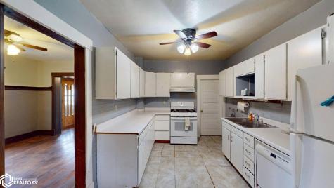 1523 N Monroe Avenue Mason City IA 50401