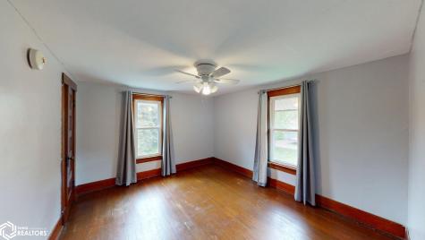 1523 N Monroe Avenue Mason City IA 50401