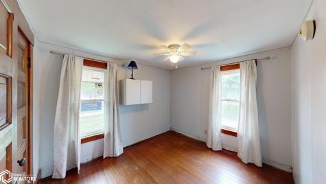 1523 N Monroe Avenue Mason City IA 50401
