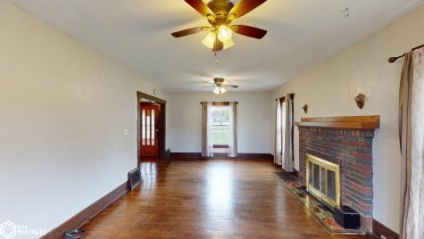 1523 N Monroe Avenue Mason City IA 50401