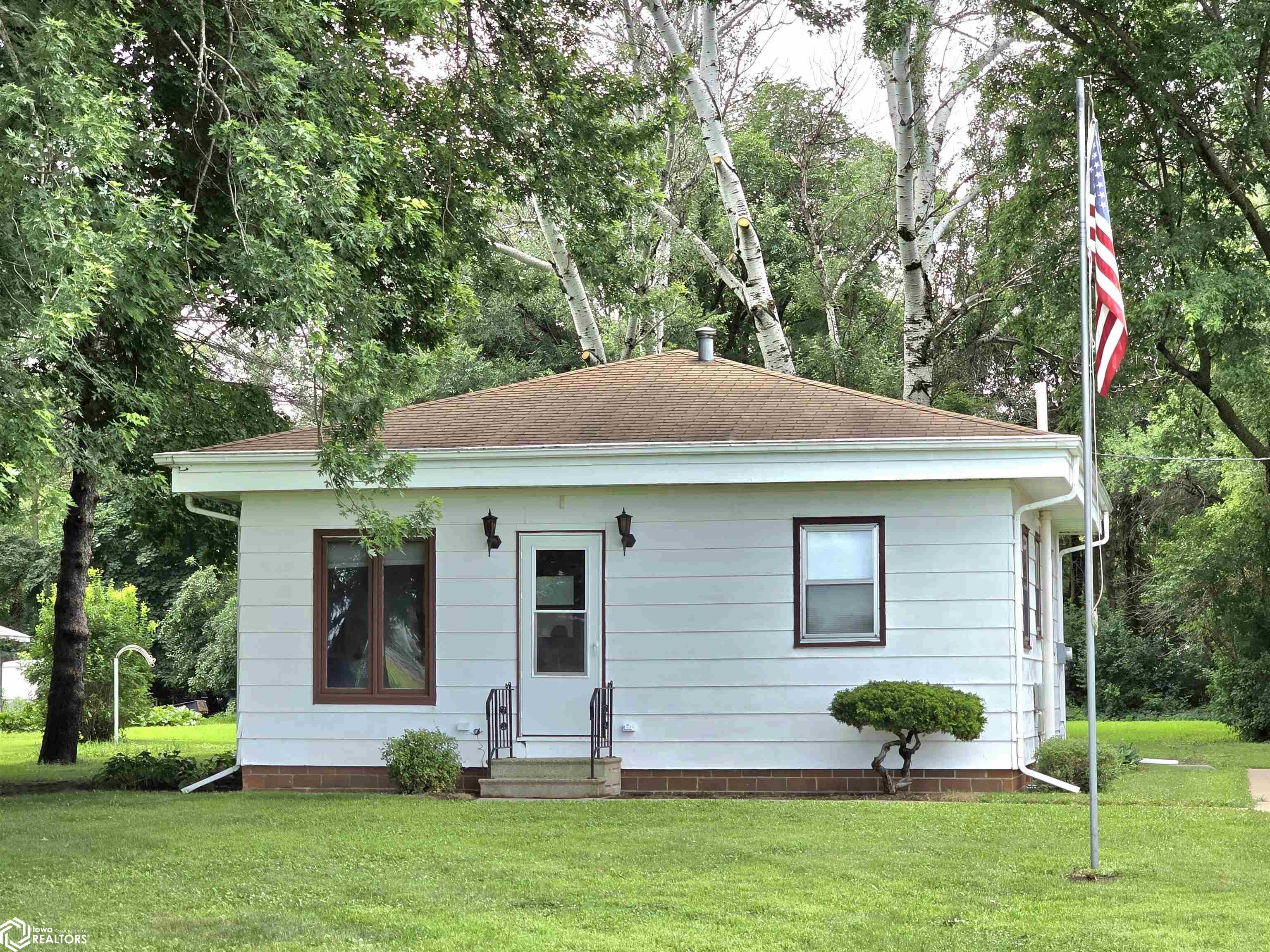 15403 North Street Mason City IA 50401