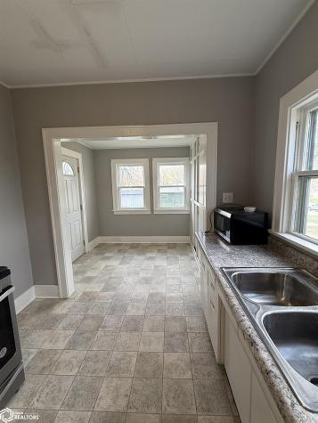 436 N 11th Street Forest City IA 50436