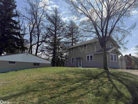436 N 11th Street Forest City IA 50436